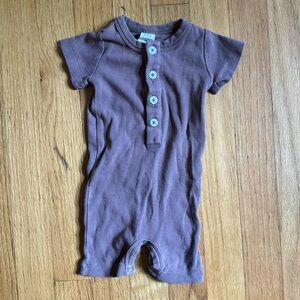 Kate Quinn 0-3m organic cotton shortie bodysuit